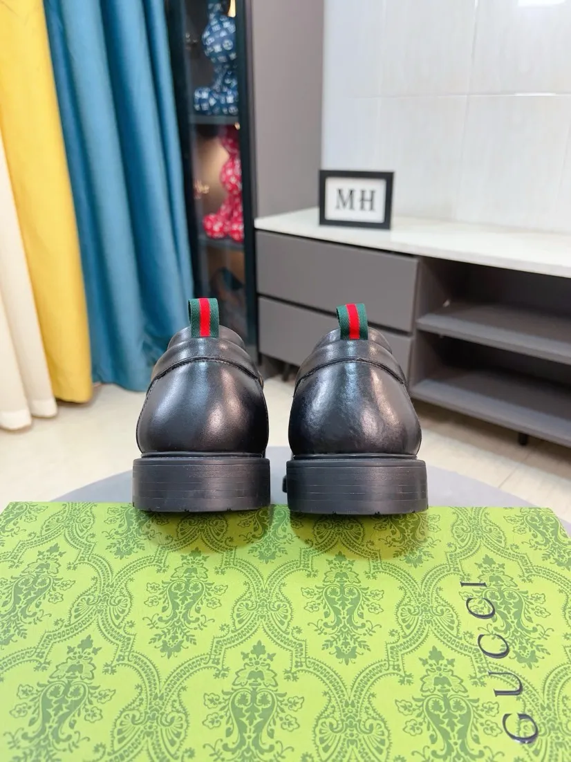 Men's shoes 💰500🌹🌹[GUCCI Gucci] A new style of formal men's leather shoes is coming ~ The original quality upper is made of Italian cowhide➕The leather is soft and delicate, comfortable and soft. The top layer of genuine leather, rubber wear-resistant outsole, the shoe shape is dignified and domineering, and the luxury charm is not concealed! The natural and free nouveau riche leads the trend. Code number: 38-44